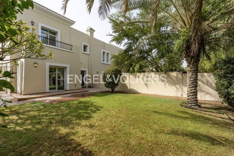 Townhouse in Dubai 3 bedrooms, 345 sq.m. № 99334 - photo 24