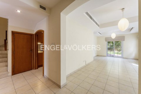 Townhouse in Dubai 3 bedrooms, 345 sq.m. № 99334 - photo 3