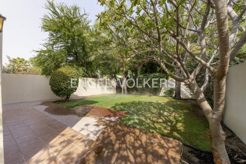 Townhouse in Dubai 3 bedrooms, 345 sq.m. № 99334 - photo 22
