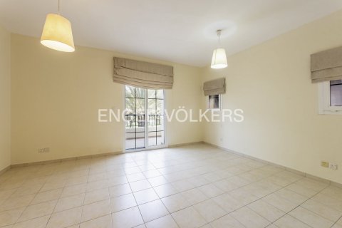 Townhouse in Dubai 3 bedrooms, 345 sq.m. № 99334 - photo 15