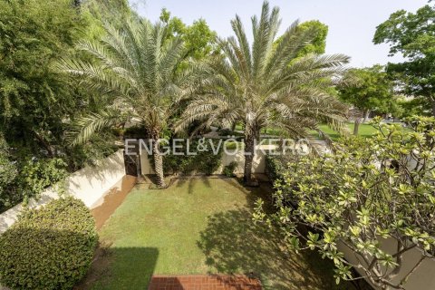 Townhouse in Dubai 3 bedrooms, 345 sq.m. № 99334 - photo 21