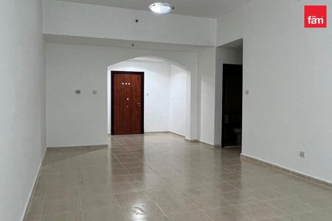 Снять в аренду квартиру в Dubai Sports City, Дубай: 2 спальни, 135.4м², № 40456 - фото 3