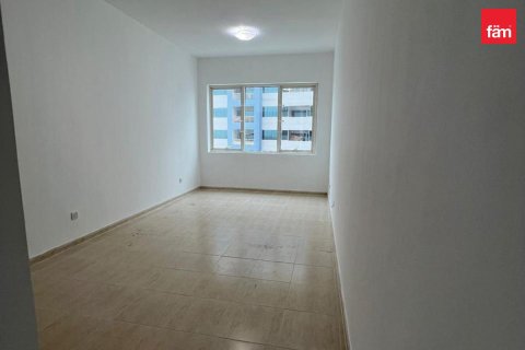 Снять в аренду квартиру в Dubai Sports City, Дубай: 2 спальни, 135.4м², № 40456 - фото 1