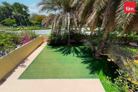Villa in Dubai 3 bedrooms, 343.3 sq.m. № 83668 - photo 25