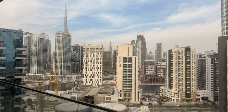 Appartement à Business Bay, Dubai, 1 chambre, 91 m², № 83661