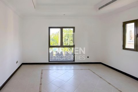 Villa en Canal Cove Villas, Palm Jumeirah, Dubai, 4 dormitorios, 468.79 m², № 129172 - foto 18