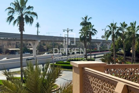 Villa en Canal Cove Villas, Palm Jumeirah, Dubai, 4 dormitorios, 468.79 m², № 129172 - foto 26