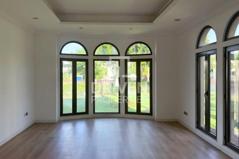 Villa en Canal Cove Villas, Palm Jumeirah, Dubai, 4 dormitorios, 468.79 m², № 129172 - foto 12