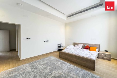 Villa à Dubai, 7 chambres, 1097.1 m², № 46863 - photo 8