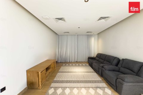 Villa à Dubai, 7 chambres, 1097.1 m², № 46863 - photo 4