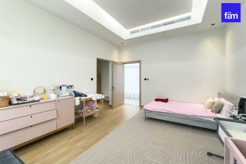 Villa à Dubai, 7 chambres, 1097.1 m², № 46863 - photo 25