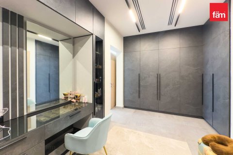 Villa à Dubai, 7 chambres, 1097.1 m², № 46863 - photo 16