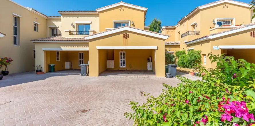 Таунхаус в Арабиан Ранчес, Дубай, 2 спальни, 175м², № 71293