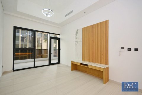 Apartment in Business Bay, Dubai 3 bedrooms, 137 sq.m. № 103838 - photo 28