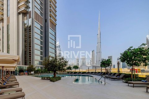 Apartment in Vida Residences Dubai Mall, Downtown Dubai (Downtown Burj Dubai), Dubai 2 bedrooms, 111.95 sq.m. № 128655 - photo 15