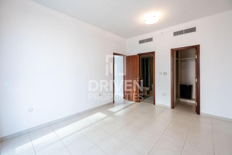 Apartment in The Residences, Downtown Dubai (Downtown Burj Dubai), Dubai 1 bedroom, 91.6 sq.m. № 128653 - photo 9