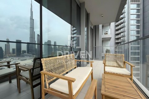 Apartment in Vida Residences Dubai Mall, Downtown Dubai (Downtown Burj Dubai), Dubai 2 bedrooms, 99.96 sq.m. № 128657 - photo 12