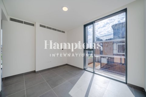 Villa in Arabian Ranches 3, Dubai 4 bedrooms, 301.47023500 sq.m. № 63419 - photo 1