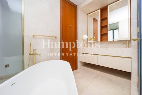 Apartment in FIVE Palm Jumeirah, Palm Jumeirah, Dubai 3 bedrooms, 187.84986600 sq.m. № 63421 - photo 18