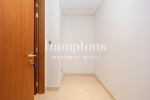 Apartment in FIVE Palm Jumeirah, Palm Jumeirah, Dubai 3 bedrooms, 187.84986600 sq.m. № 63421 - photo 6