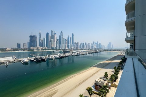 Apartment in Dubai Harbour, Dubai 2 bedrooms, 112.04101800 sq.m. № 63420 - photo 12