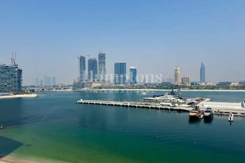 Apartment in Dubai Harbour, Dubai 2 bedrooms, 112.04101800 sq.m. № 63420 - photo 2