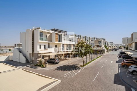 Apartment in The Pulse, Dubai South (Dubai World Central), Dubai 2 bedrooms, 169.08 sq.m. № 135750 - photo 5
