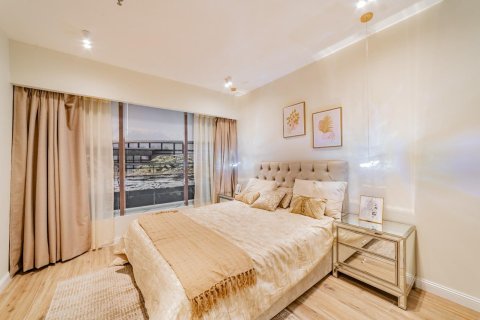 Купить квартиру в Дубае: 3 спальни, 264.49м², № 37655 - фото 6