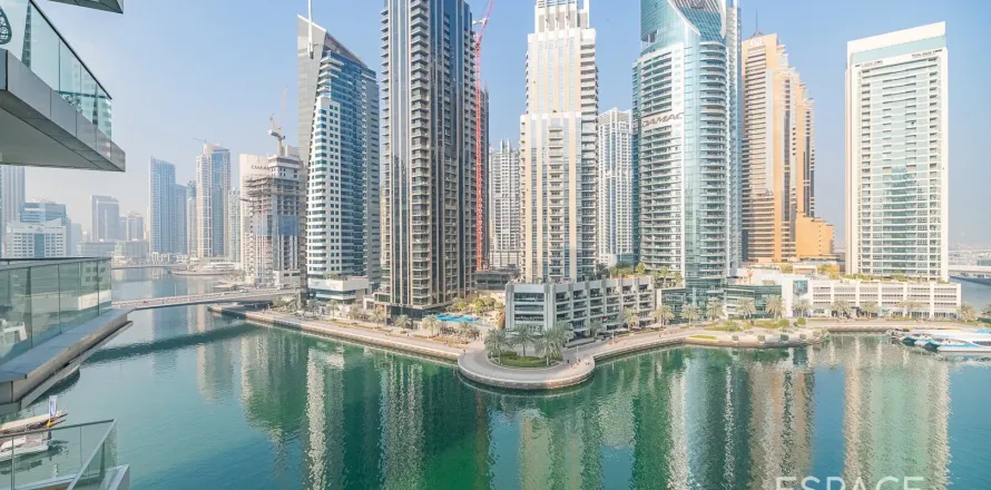 Apartment in Dubai Marina, Dubai 3 bedrooms, 201 sq.m. № 62349