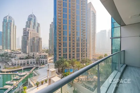 Apartment in Dubai Marina, Dubai 3 bedrooms, 201 sq.m. № 62349 - photo 20