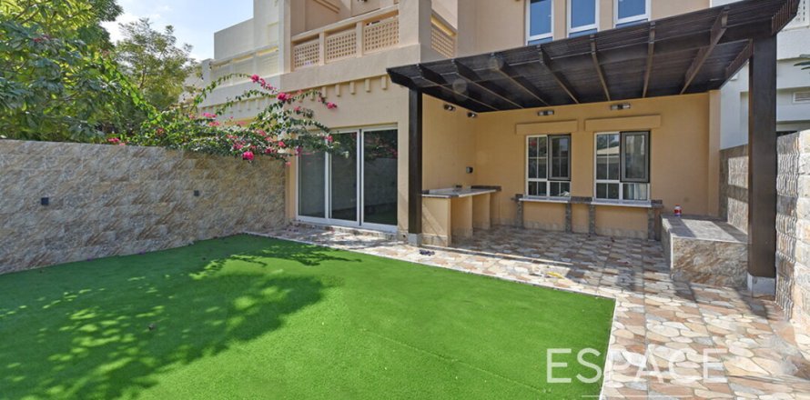 Villa in The Lakes, Dubai 4 bedrooms, 288 sq.m. № 62345