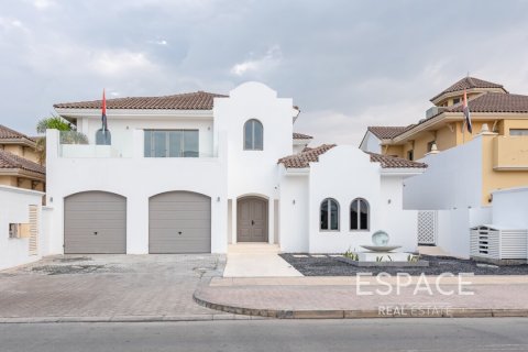 Villa in Palm Jumeirah, Dubai 4 bedrooms, 511 sq.m. № 62344 - photo 19