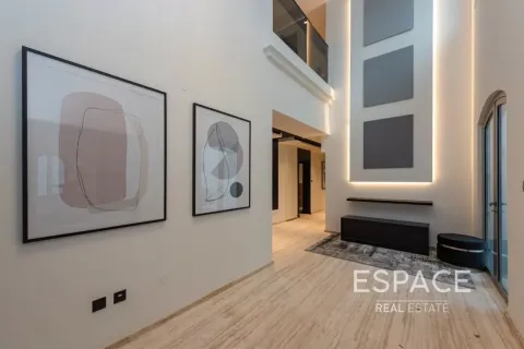 Villa in Palm Jumeirah, Dubai 4 bedrooms, 511 sq.m. № 62344 - photo 4