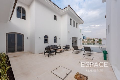 Villa in Palm Jumeirah, Dubai 4 bedrooms, 511 sq.m. № 62344 - photo 20