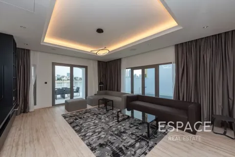 Villa in Palm Jumeirah, Dubai 4 bedrooms, 511 sq.m. № 62344 - photo 2