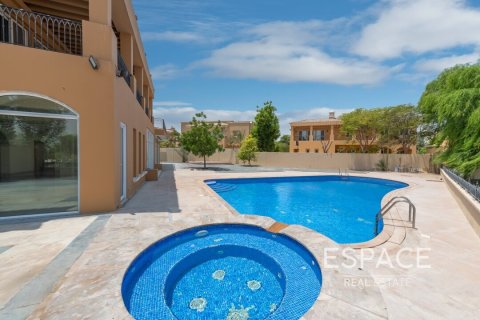 Villa in Arabian Ranches, Dubai 6 bedrooms, 790 sq.m. № 62346 - photo 18
