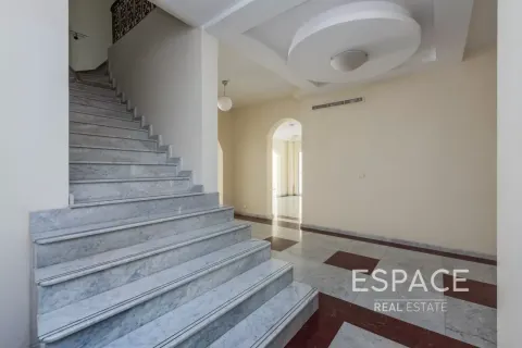 Villa in Arabian Ranches, Dubai 6 bedrooms, 790 sq.m. № 62346 - photo 11