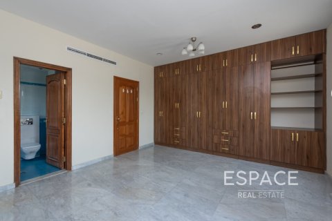 Villa in Arabian Ranches, Dubai 6 bedrooms, 790 sq.m. № 62346 - photo 16