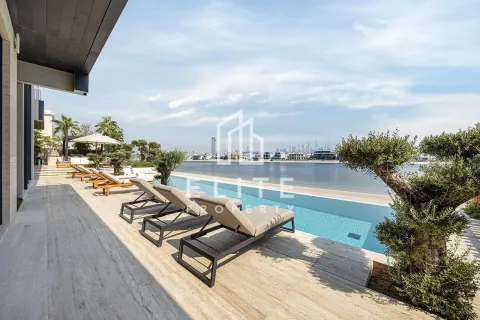 Villa in Signature Villas, Palm Jumeirah, Dubai 6 bedrooms, 1420 sq.m. № 121188 - photo 4