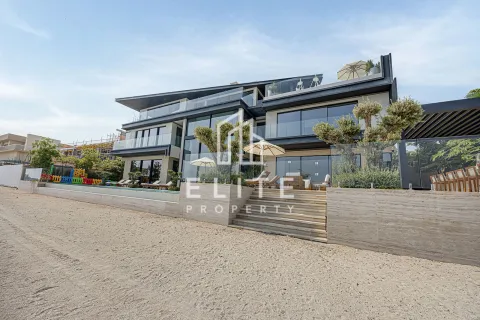 Villa in Signature Villas, Palm Jumeirah, Dubai 6 bedrooms, 1420 sq.m. № 121188 - photo 7