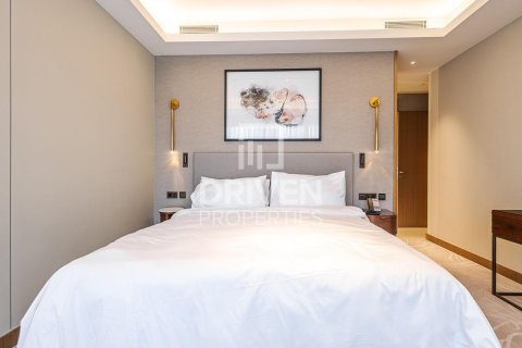 Apartment in Downtown Dubai (Downtown Burj Dubai), Dubai 3 bedrooms, 145 sq.m. № 20449 - photo 13