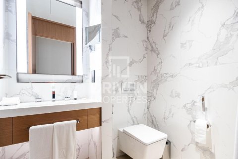 Apartment in Downtown Dubai (Downtown Burj Dubai), Dubai 3 bedrooms, 145 sq.m. № 20449 - photo 17