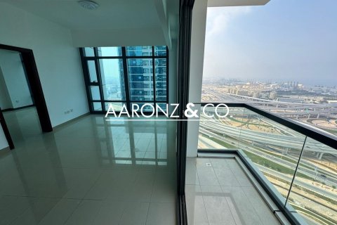 Apartment in Jumeirah Lake Towers, Dubai 2 bedrooms, 94 sq.m. № 95249 - photo 4