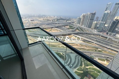 Apartment in Jumeirah Lake Towers, Dubai 2 bedrooms, 94 sq.m. № 95249 - photo 18