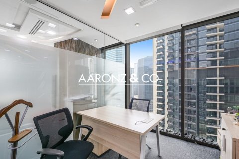 Office in Business Bay, Dubai 180 sq.m. № 95250 - photo 8