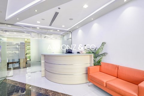 Office in Business Bay, Dubai 180 sq.m. № 95250 - photo 4