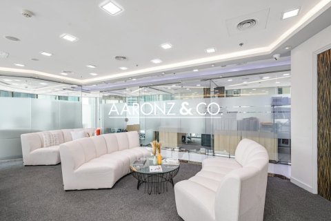 Office in Business Bay, Dubai 180 sq.m. № 95250 - photo 3