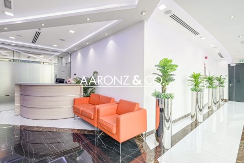Office in Business Bay, Dubai 180 sq.m. № 95250 - photo 5