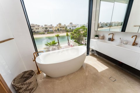 Villa in Signature Villas, Palm Jumeirah, Dubai 6 bedrooms, 1245 sq.m. № 111649 - photo 5