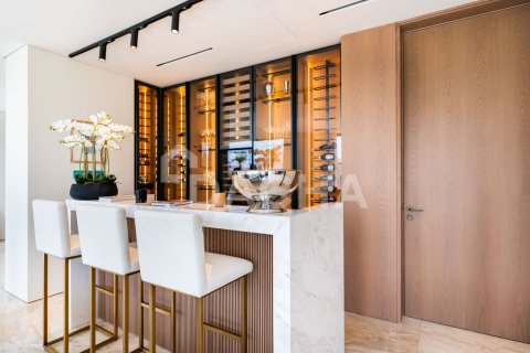 Villa in Signature Villas, Palm Jumeirah, Dubai 6 bedrooms, 1245 sq.m. № 111649 - photo 14